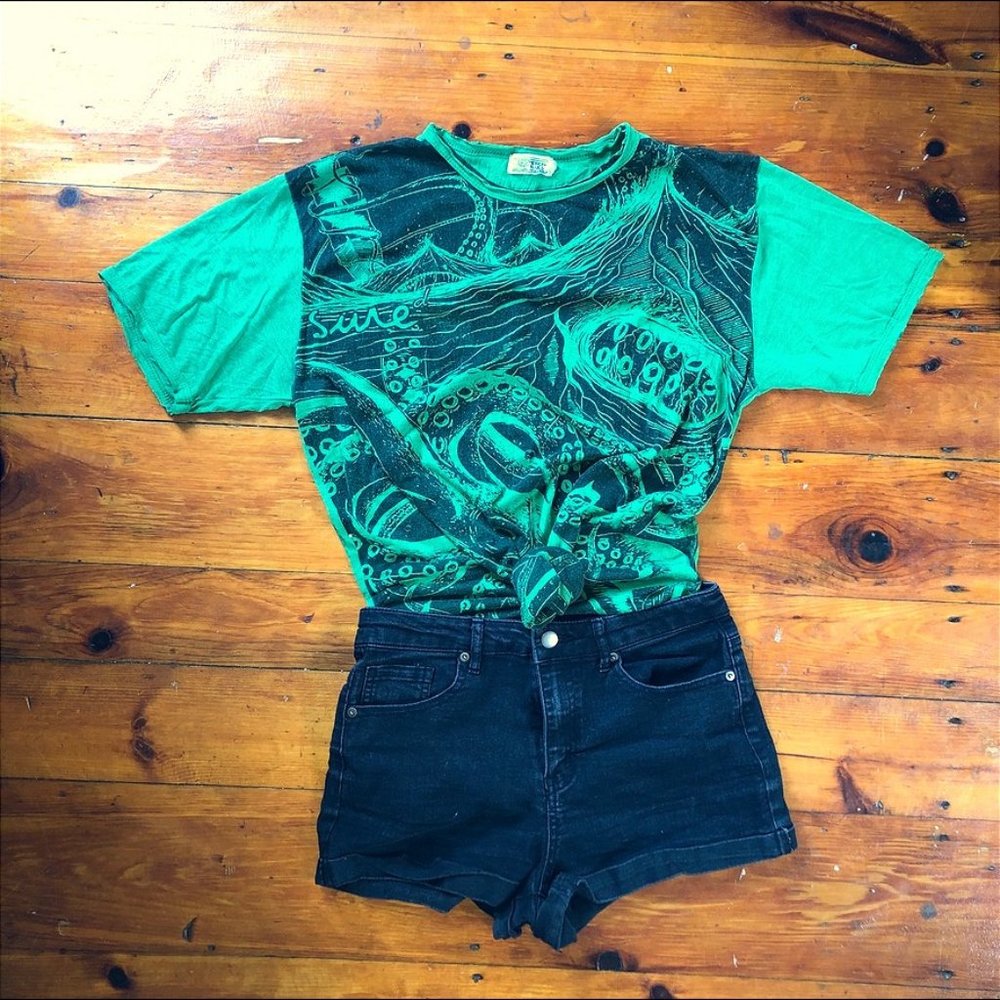 Octopus Tee